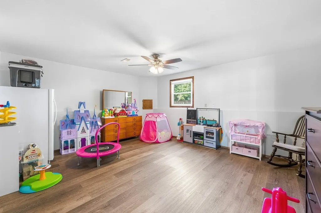 2753 S Lori Wichita KS 67210