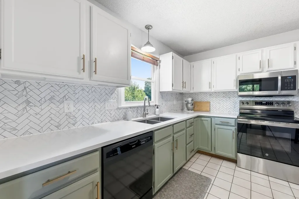 2753 S Lori Wichita KS 67210