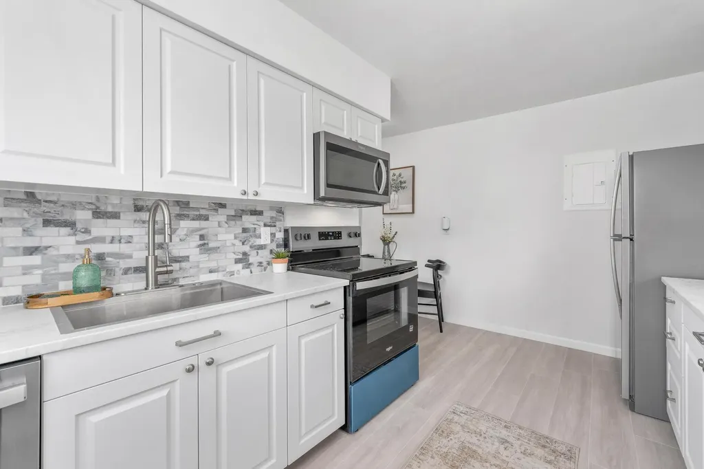 2811 W Maxwell Wichita KS 67217