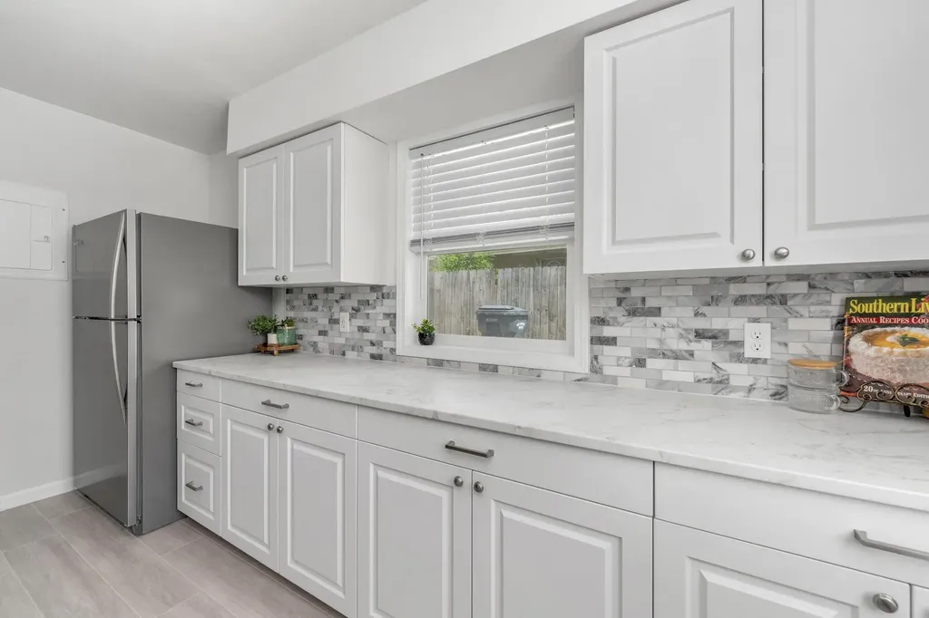 2811 W Maxwell Wichita KS 67217