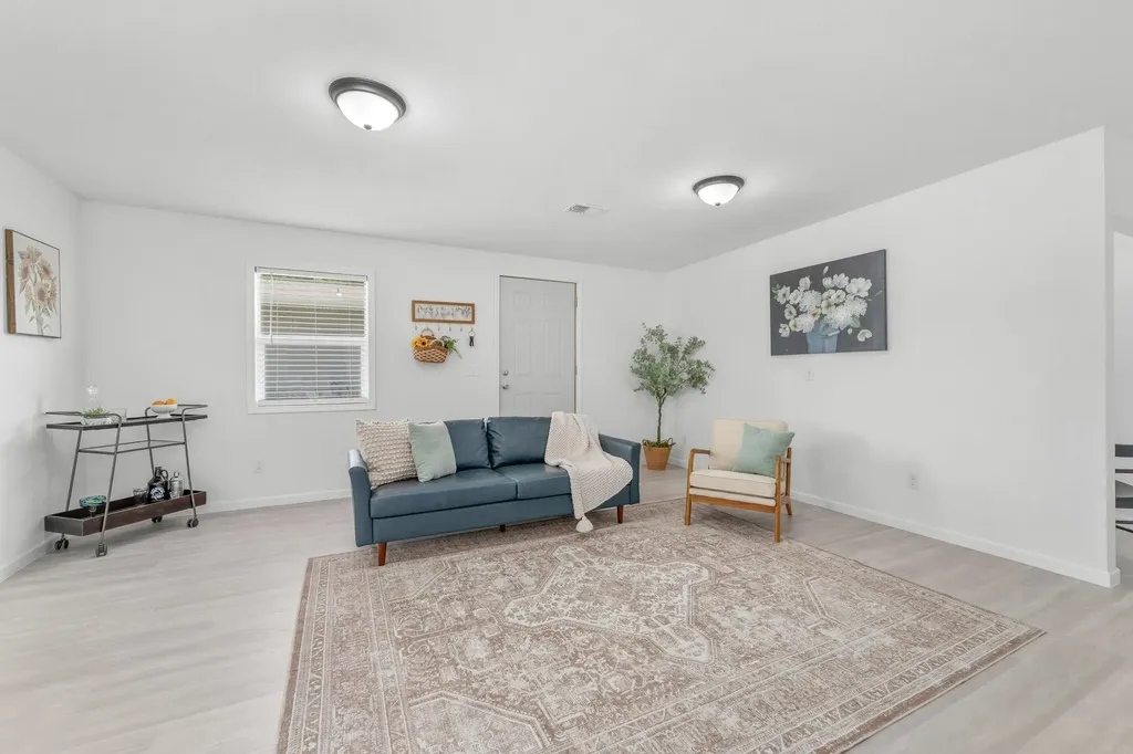 2811 W Maxwell Wichita KS 67217