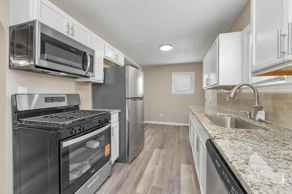 2430 S Washington Wichita KS 67216
