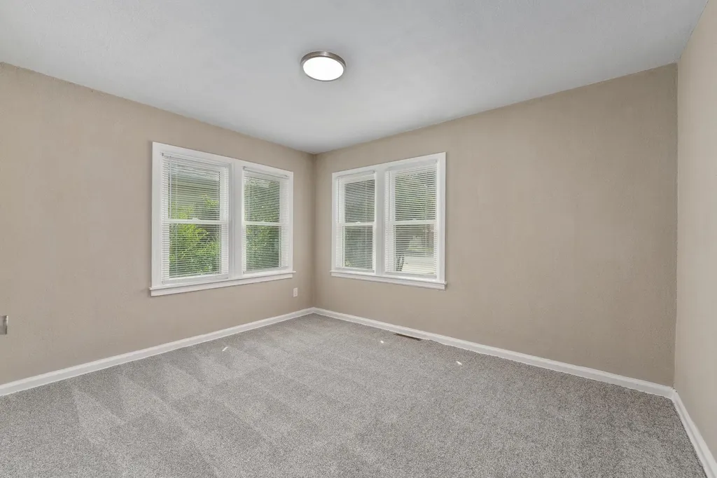 2430 S Washington Wichita KS 67216
