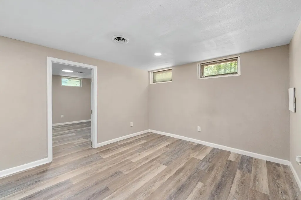 2430 S Washington Wichita KS 67216