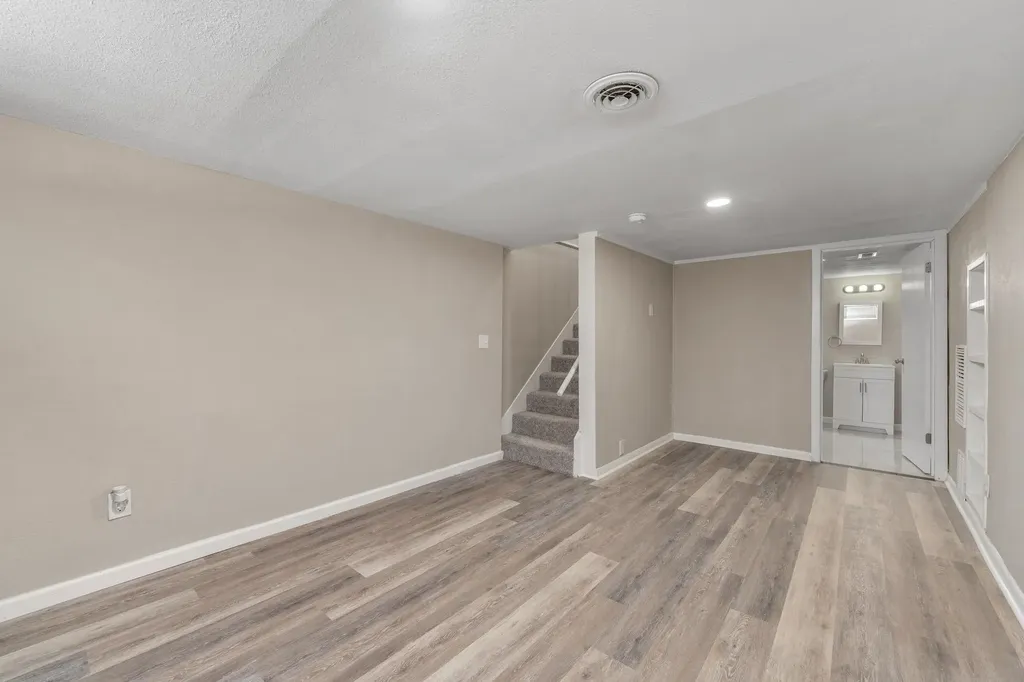 2430 S Washington Wichita KS 67216