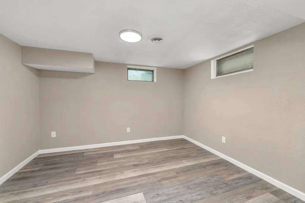 2430 S Washington Wichita KS 67216