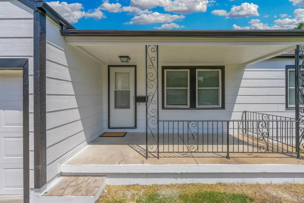 2430 S Washington Wichita KS 67216