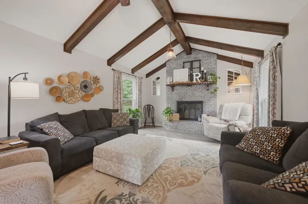 608 E Meadow Road El Dorado KS 67042