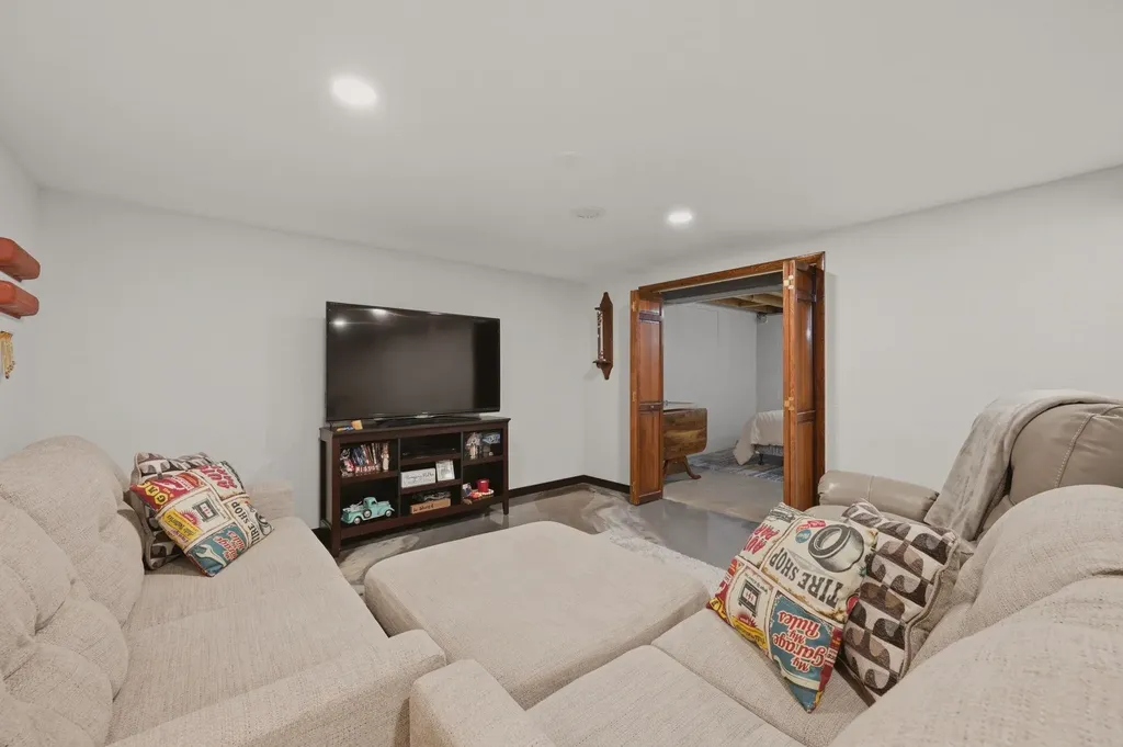 608 E Meadow Road El Dorado KS 67042