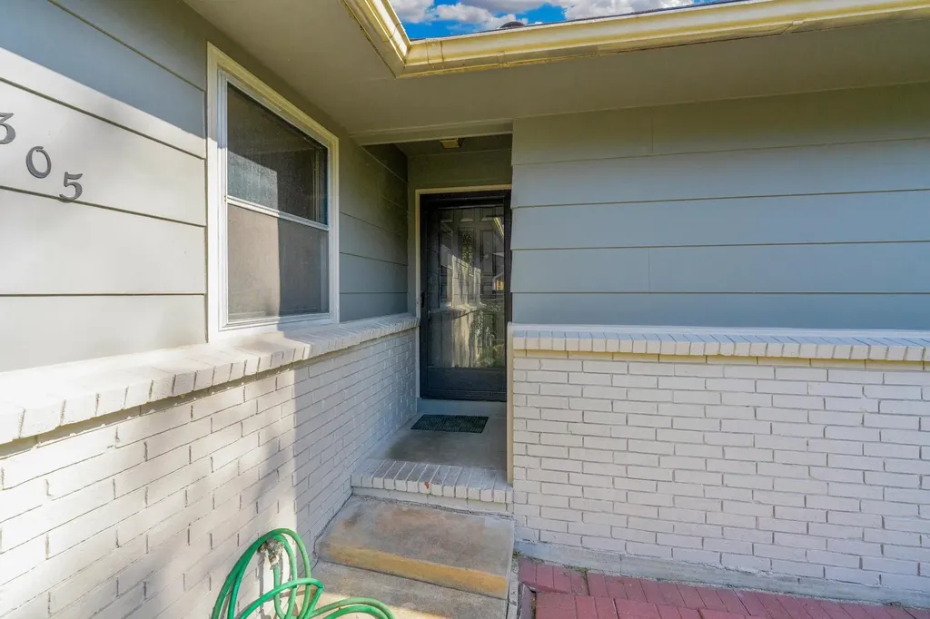 1305 N Sheridan Street Wichita KS 67203