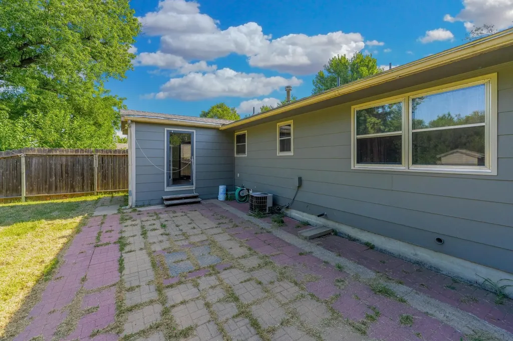 1305 N Sheridan Street Wichita KS 67203