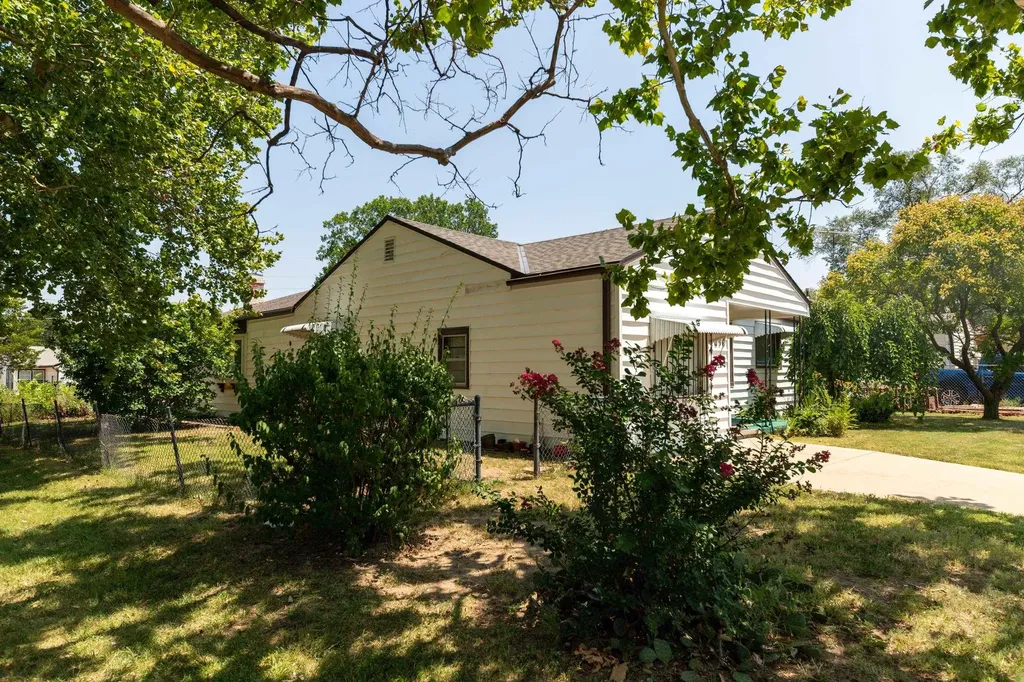2656 N Poplar Street Wichita KS 67219