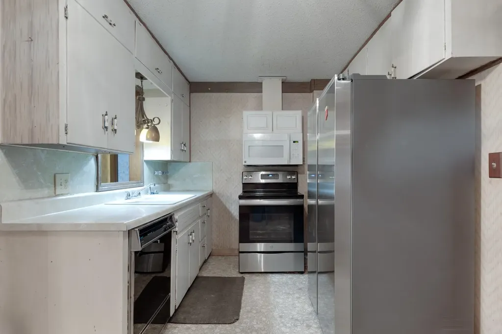 2656 N Poplar Street Wichita KS 67219