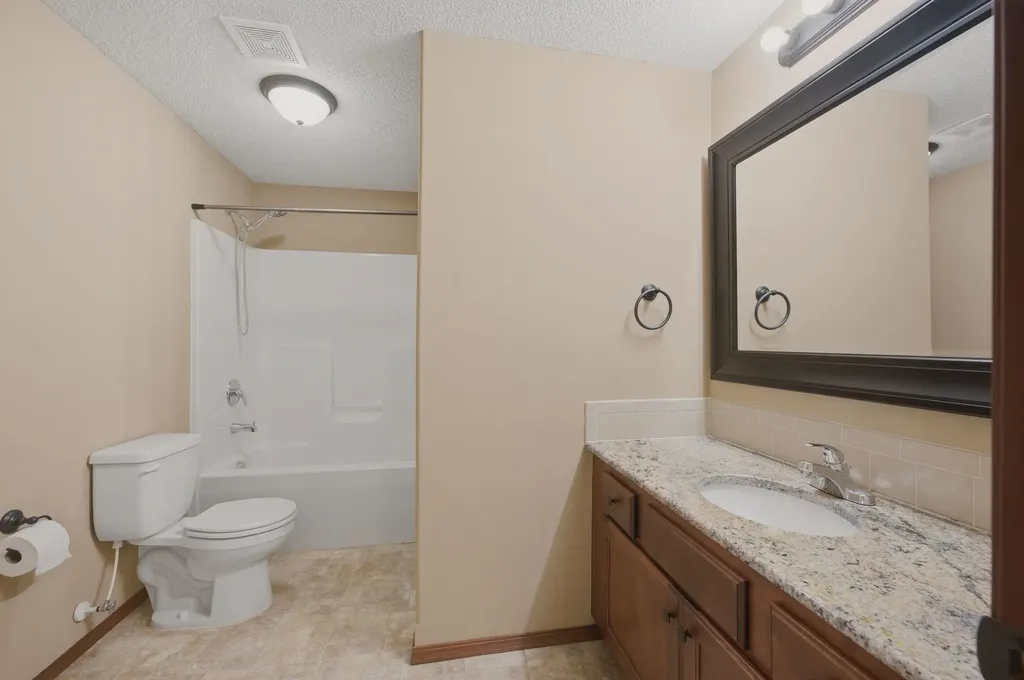 5112 N Saker Circle Wichita KS 67219