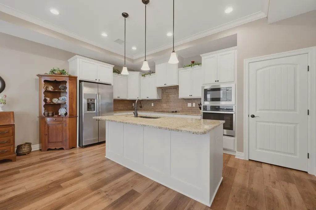 1226 S Forestview Street Wichita KS 67235