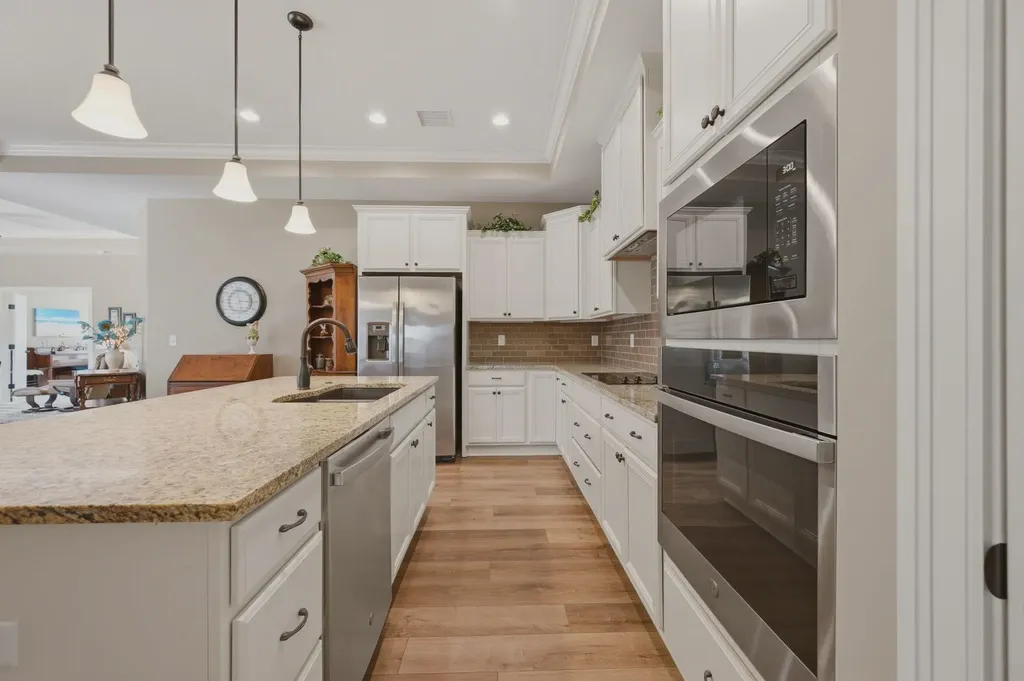 1226 S Forestview Street Wichita KS 67235