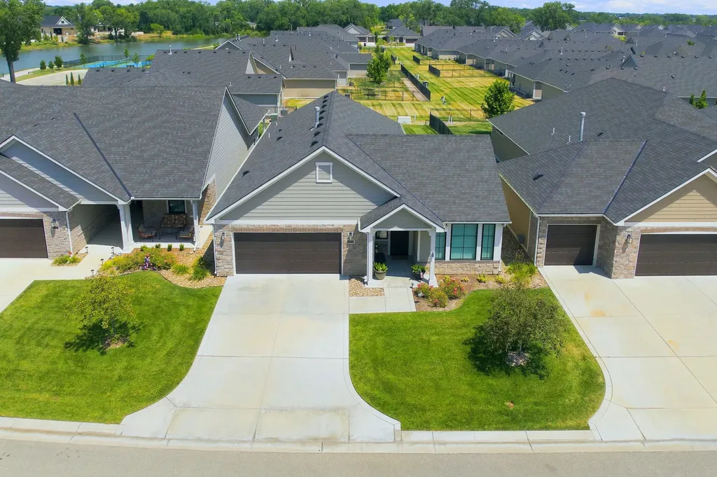 1226 S Forestview Street Wichita KS 67235