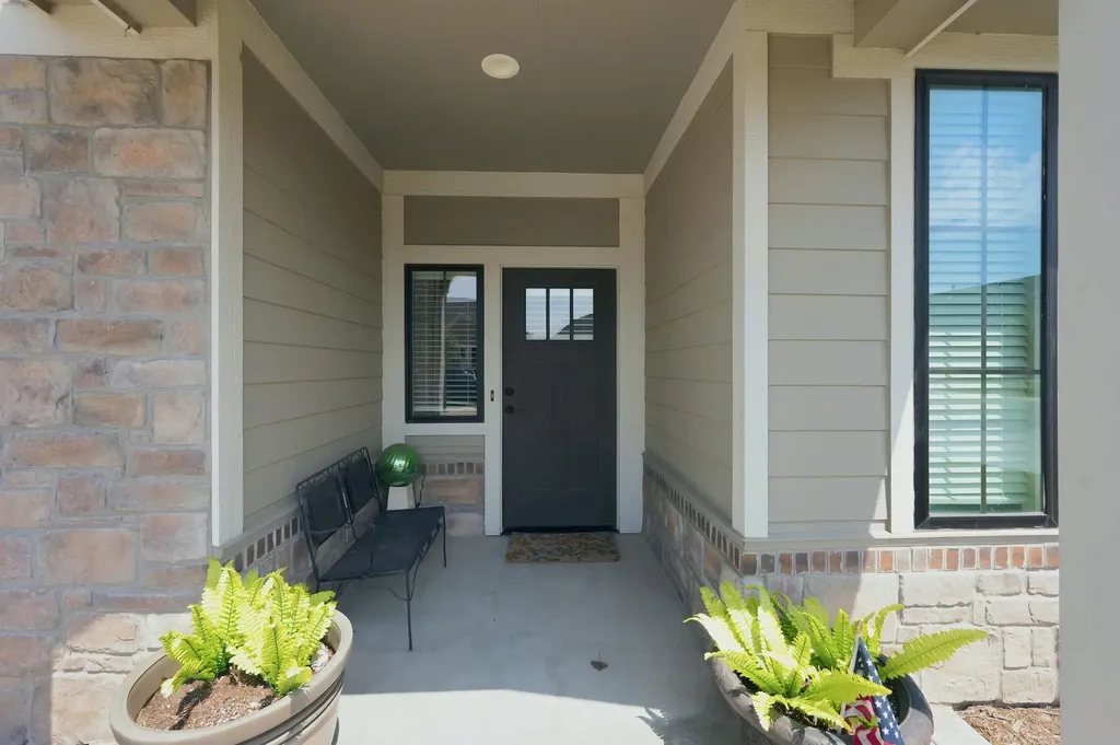 1226 S Forestview Street Wichita KS 67235