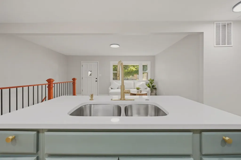 6639 N Kerman Drive Park City KS 67219