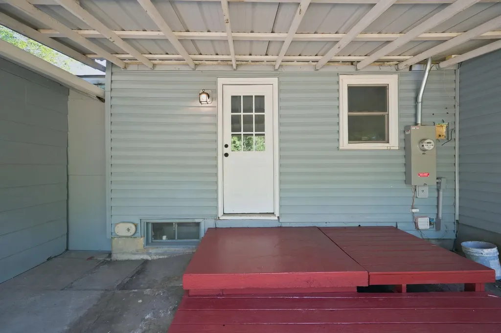 6639 N Kerman Drive Park City KS 67219