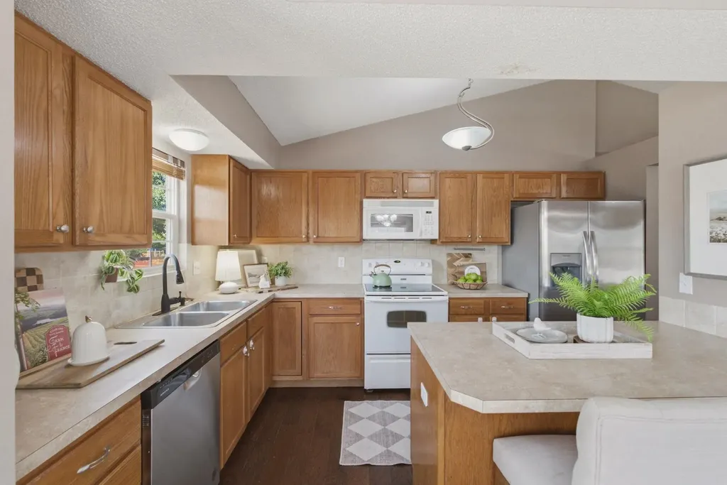 2646 E Cambridge Street Wichita KS 67219
