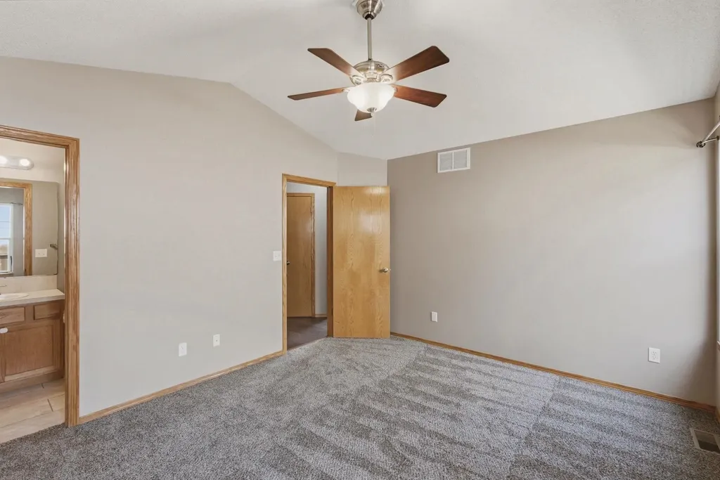 2646 E Cambridge Street Wichita KS 67219