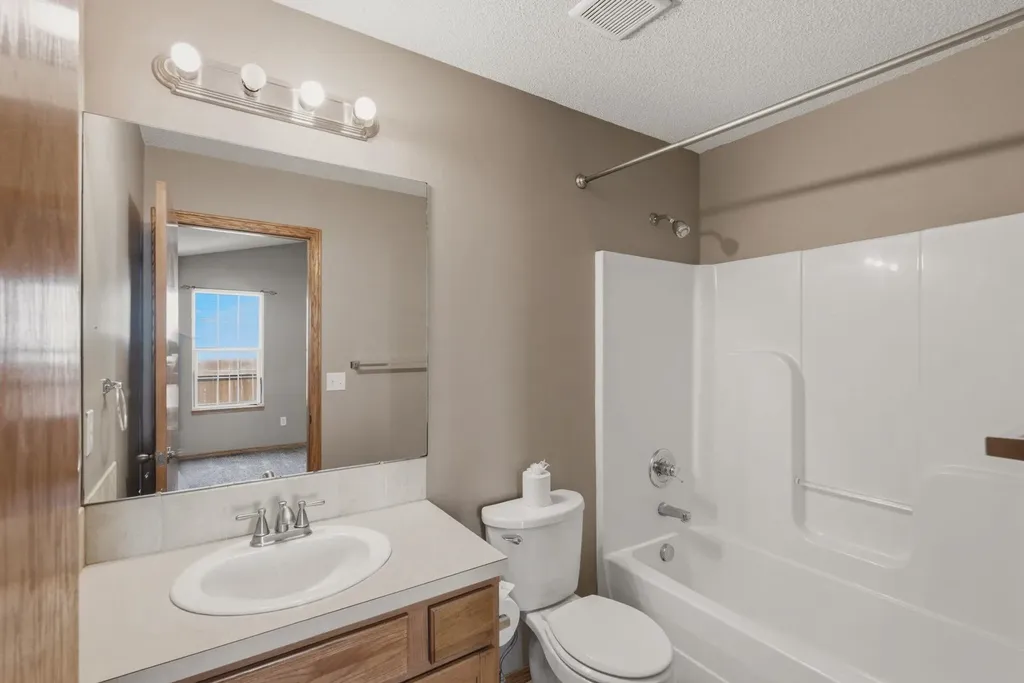 2646 E Cambridge Street Wichita KS 67219