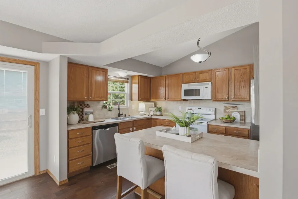 2646 E Cambridge Street Wichita KS 67219