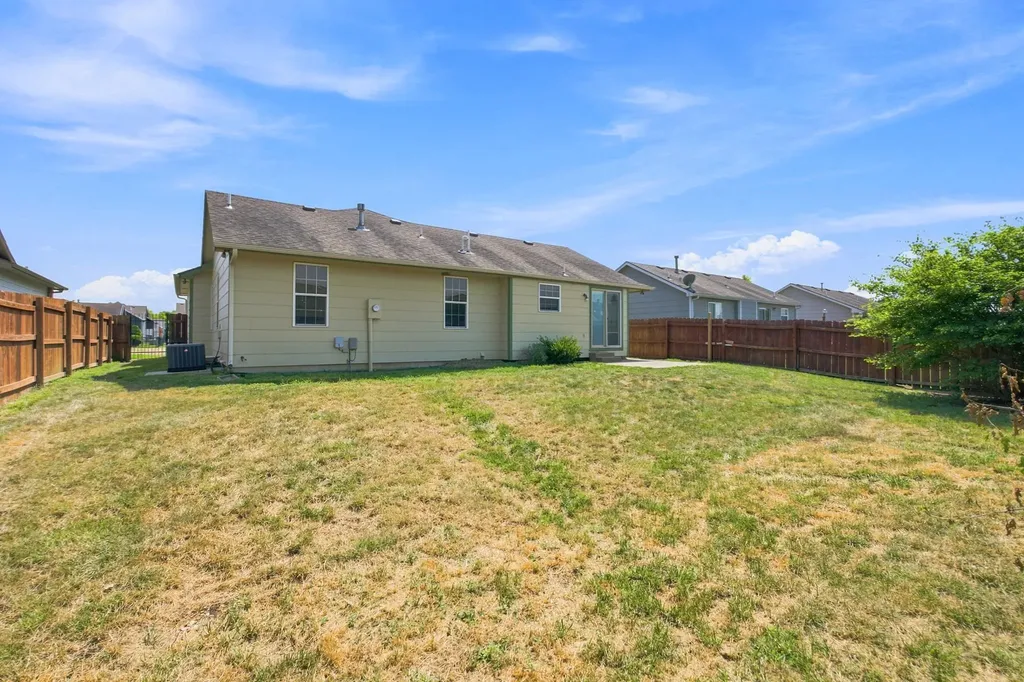 2646 E Cambridge Street Wichita KS 67219