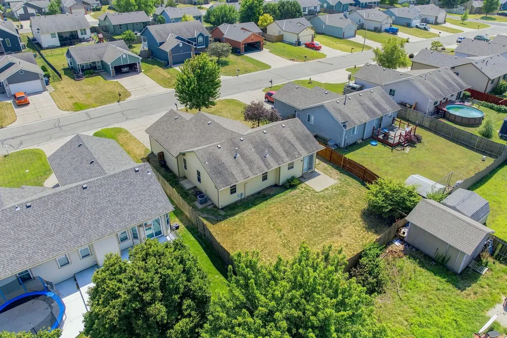 2646 E Cambridge Street Wichita KS 67219