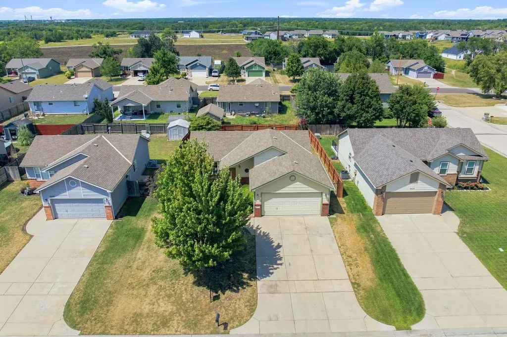 2646 E Cambridge Street Wichita KS 67219