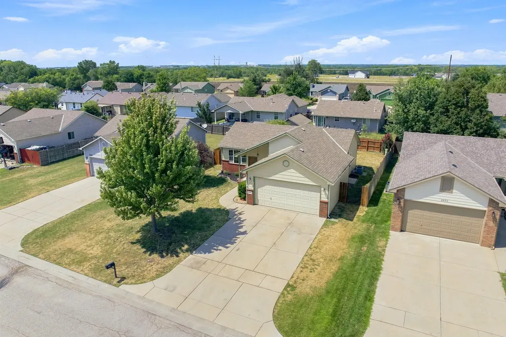 2646 E Cambridge Street Wichita KS 67219