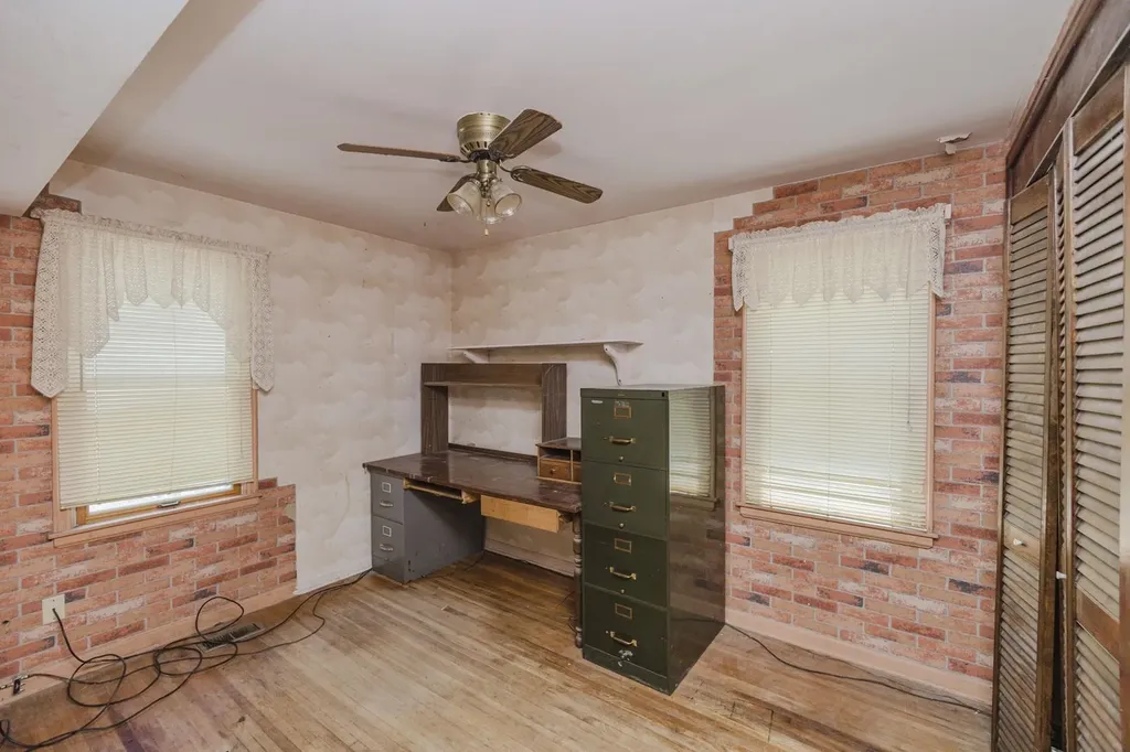 1120 Pineridge Street Wichita KS 67218