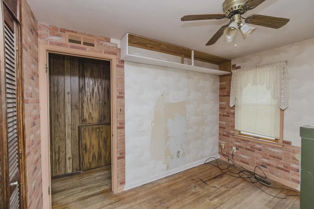 1120 Pineridge Street Wichita KS 67218