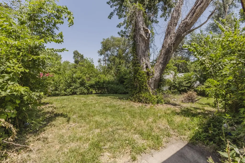 1120 Pineridge Street Wichita KS 67218