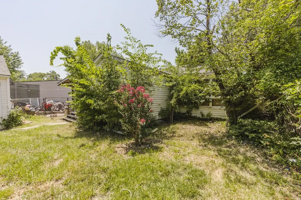 1120 Pineridge Street Wichita KS 67218
