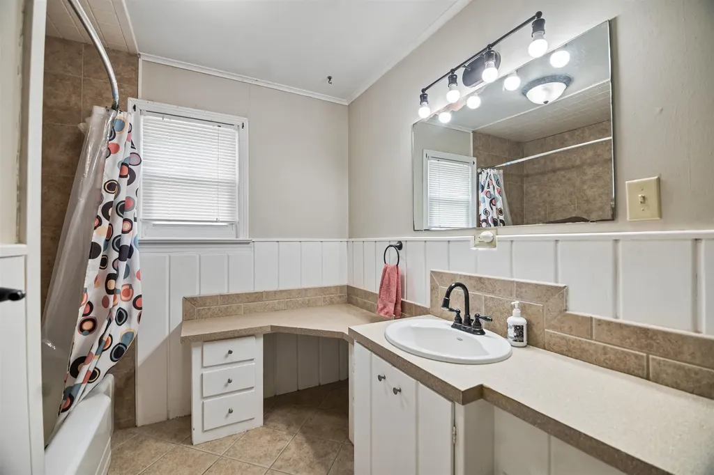 712 S Terrace Drive Wichita KS 67218