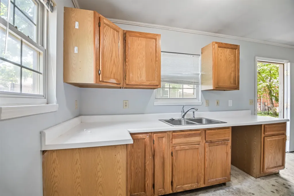 712 S Terrace Drive Wichita KS 67218