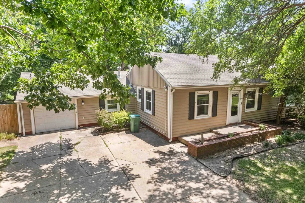 712 S Terrace Drive Wichita KS 67218