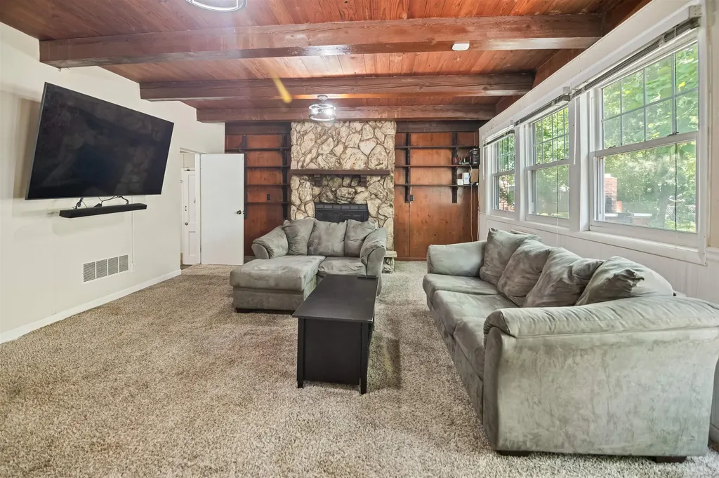 712 S Terrace Drive Wichita KS 67218