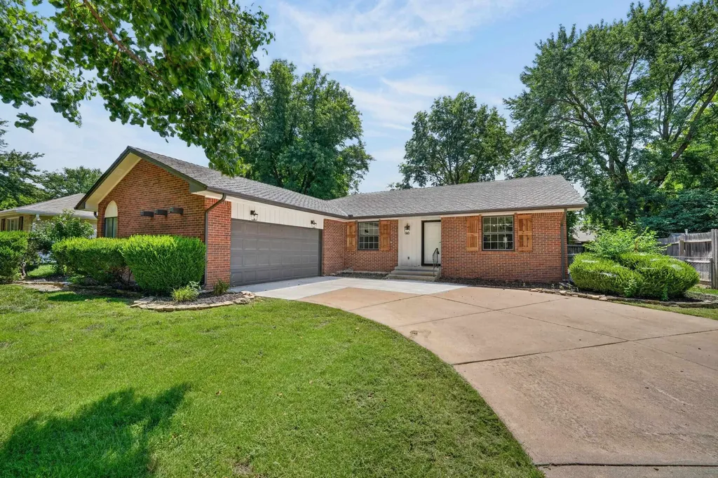 8241 E Tamarac Lane Wichita KS 67206