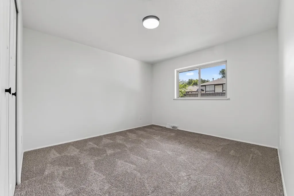 8241 E Tamarac Lane Wichita KS 67206