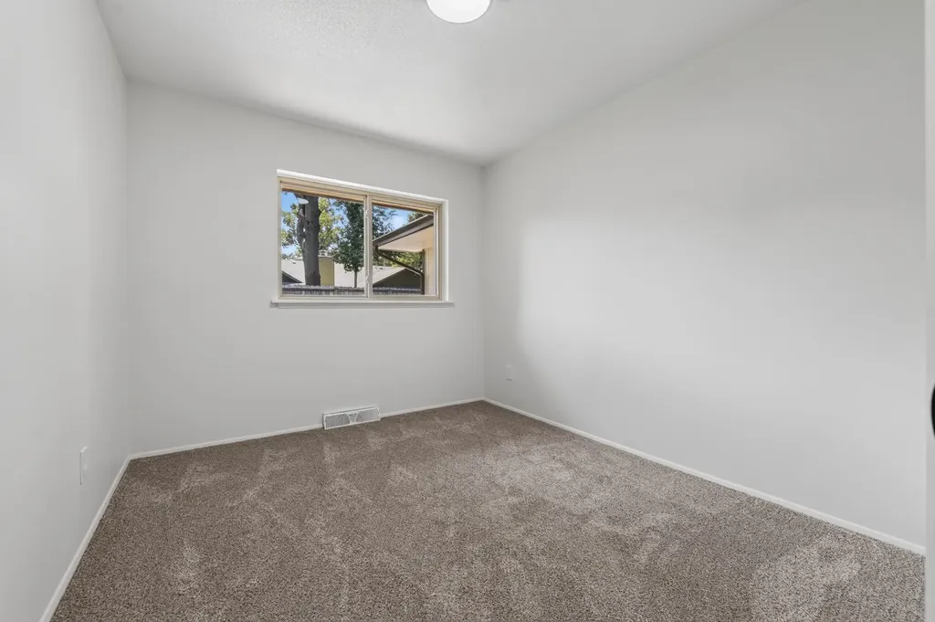 8241 E Tamarac Lane Wichita KS 67206