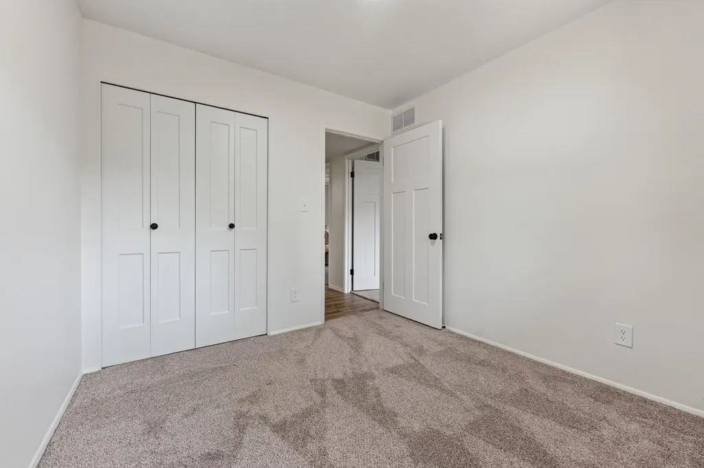 8241 E Tamarac Lane Wichita KS 67206