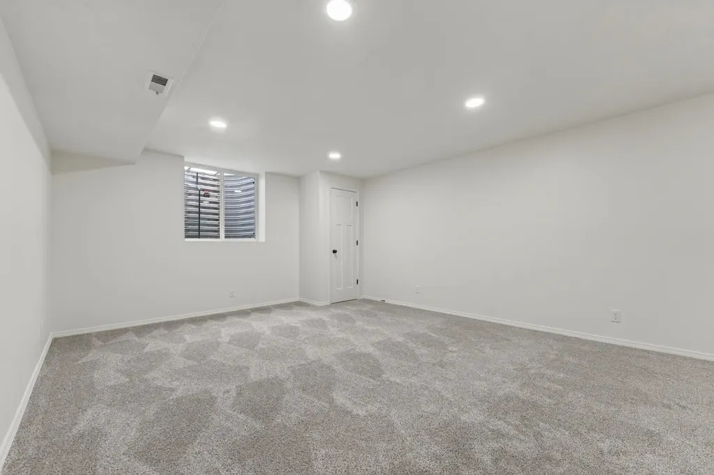 8241 E Tamarac Lane Wichita KS 67206