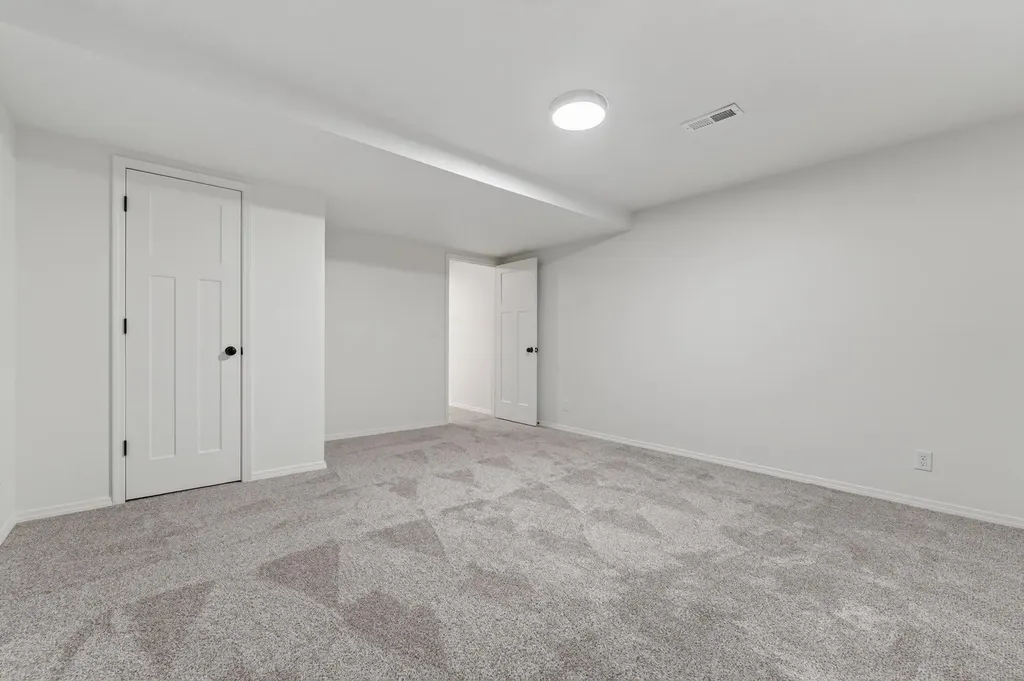 8241 E Tamarac Lane Wichita KS 67206