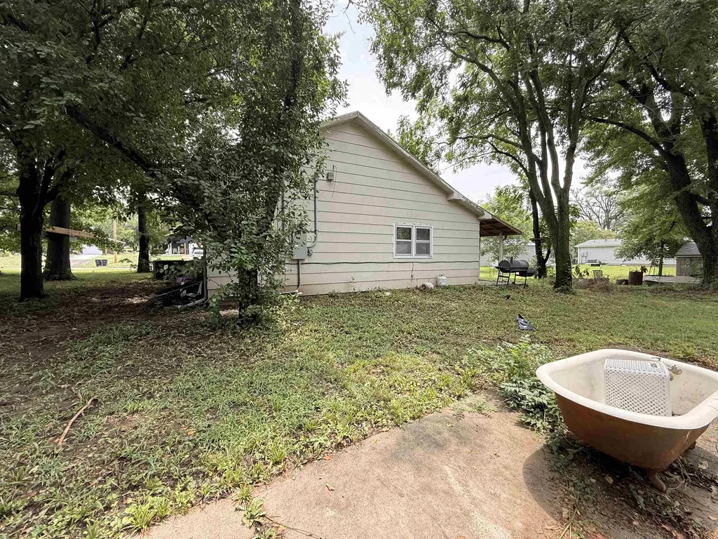 1121 N Osage Street El Dorado KS 67042