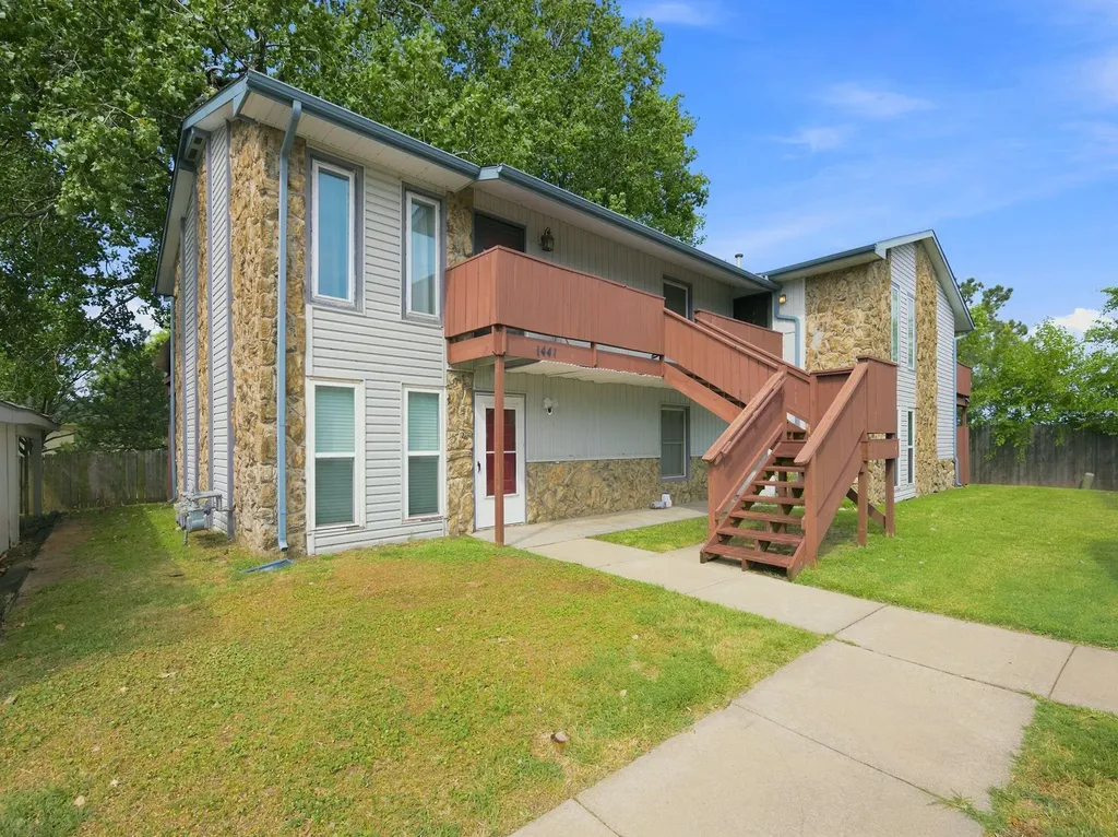 1441 N Smith Court Wichita KS 67212