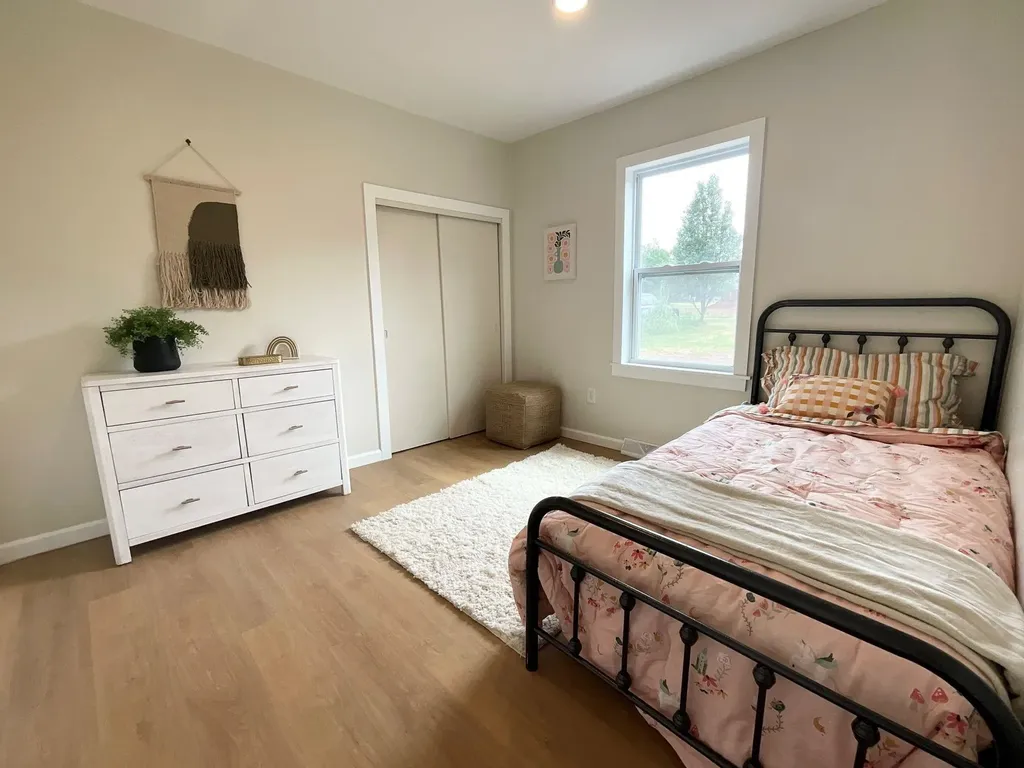 404 N Webb Caldwell KS 67022