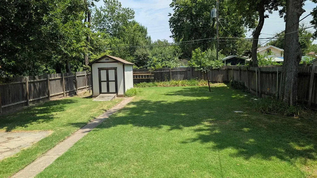1626 S Topeka Avenue Wichita KS 67211